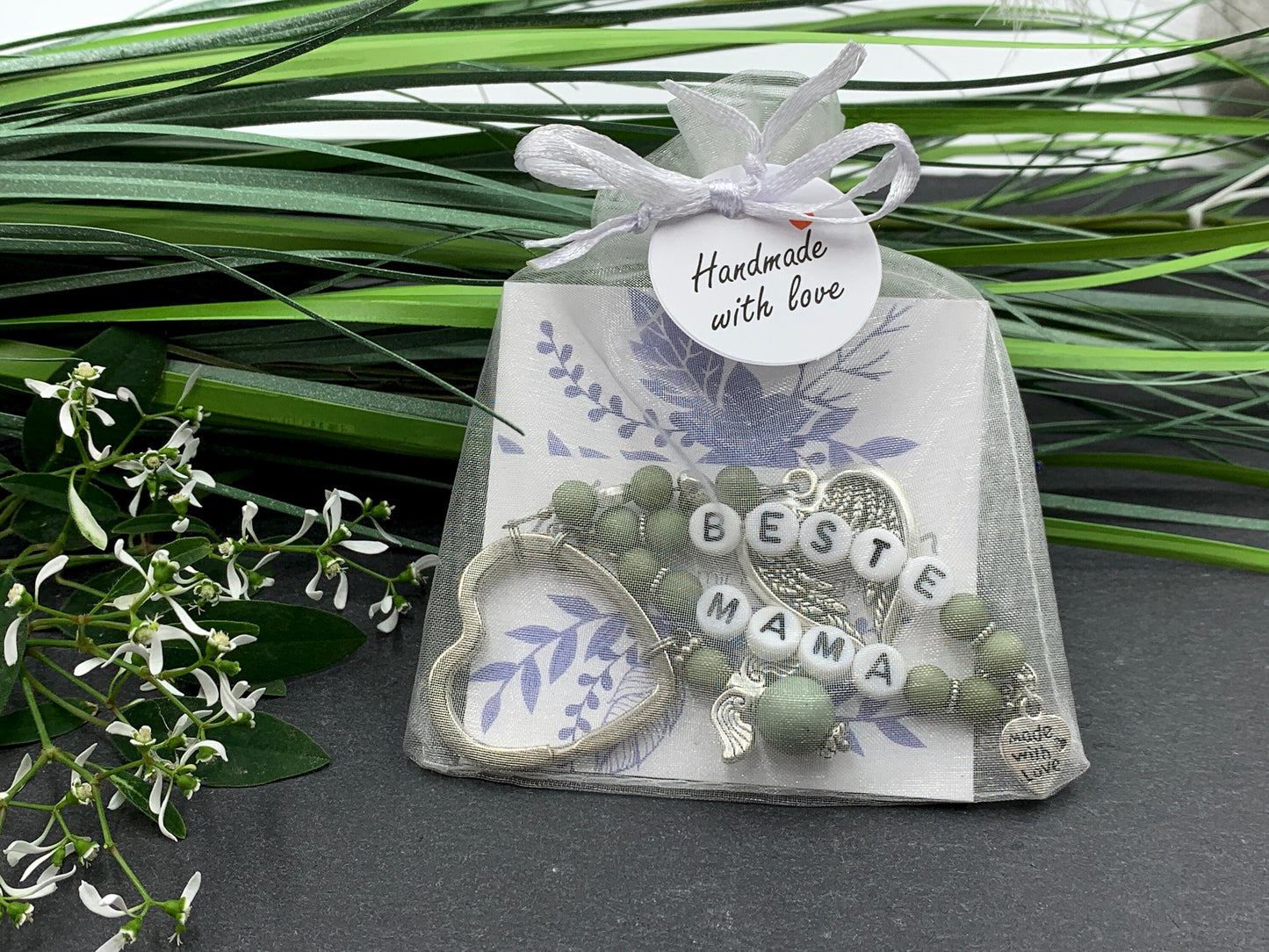 Schlüsselanhänger Beste Mama Acryl Oliv - Geschenk Mutter Großmutter Geburt Liebe - personalisierbar viele Farben - Edelsteine möglich