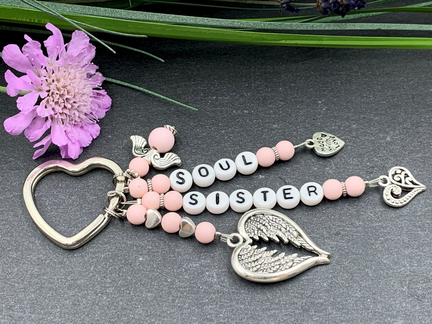 Schlüsselanhänger Soulsister Rosa Acryl Perlen Zartrosa - Geschenk Liebe Lieblingsmensch Freundschaft - anpassbar - echte Edelsteine möglich