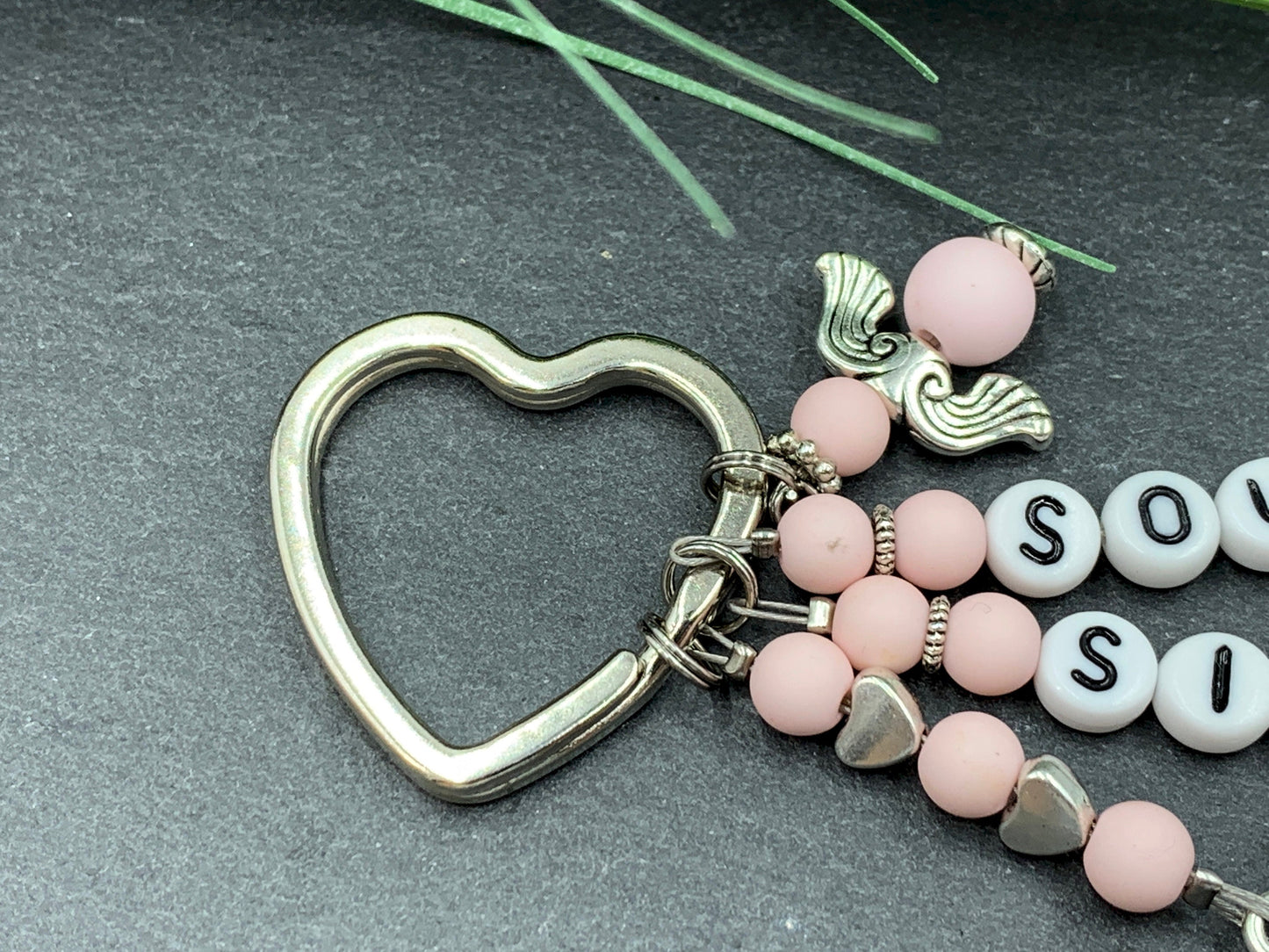 Schlüsselanhänger Soulsister Rosa Acryl Perlen Zartrosa - Geschenk Liebe Lieblingsmensch Freundschaft - anpassbar - echte Edelsteine möglich