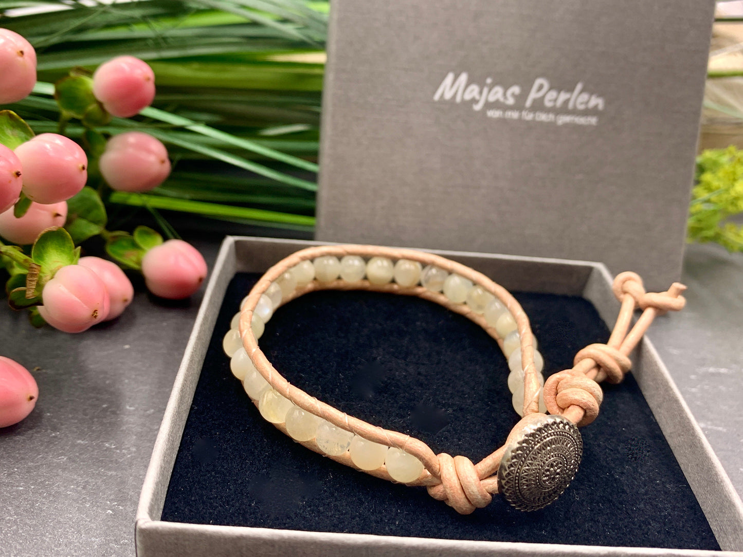 Wickelarmband Mondstein echter Naturstein und Leder - Bohoarmband gewickelt - Geschenk Liebe beste Freundin Schutzstein - viele Edelsteine