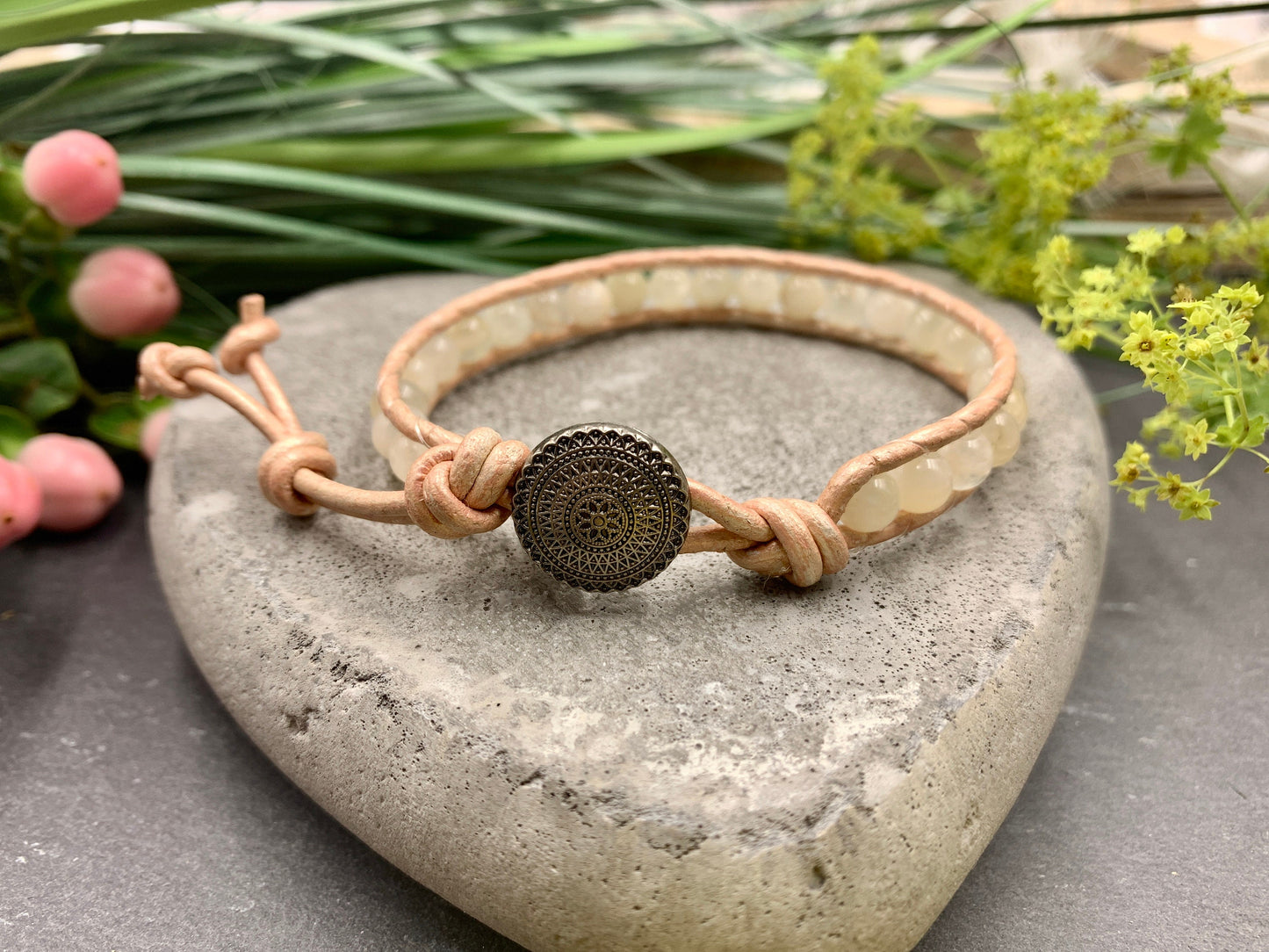 Wickelarmband Mondstein echter Naturstein und Leder - Bohoarmband gewickelt - Geschenk Liebe beste Freundin Schutzstein - viele Edelsteine