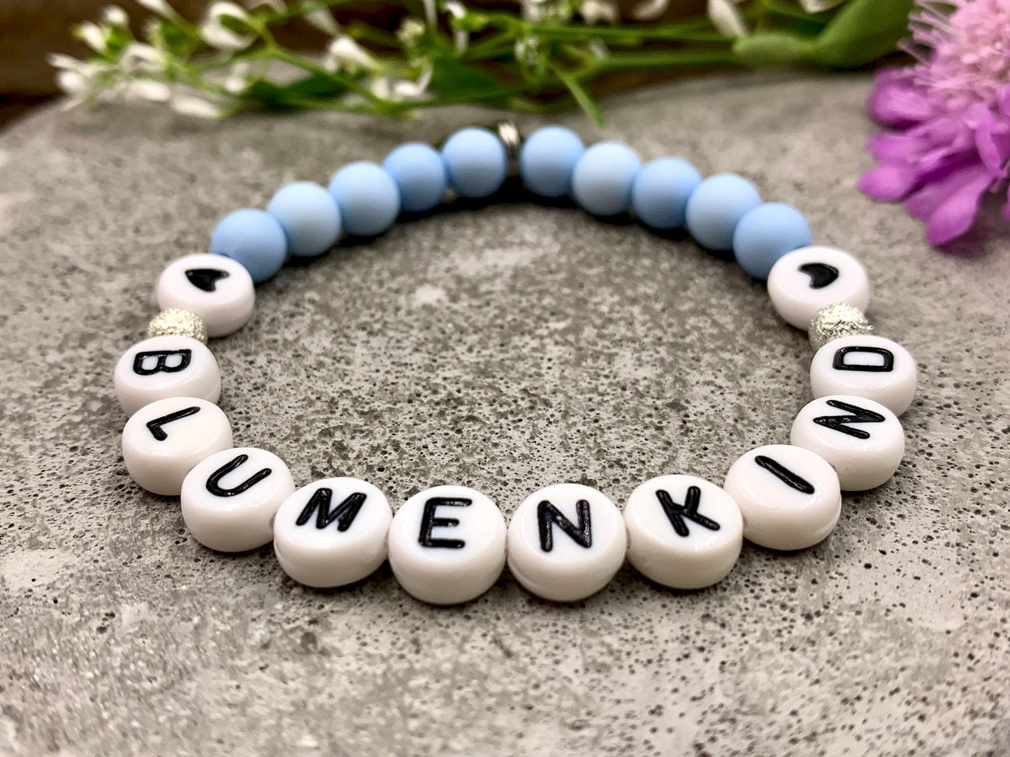 Perlenarmband Blumenkind Blau - Perlen Acryl 6 mm - Geschenk Blumenmädchen Blumenjunge - Kinder und Hochzeit- Wunschfarbe - personalisierbar
