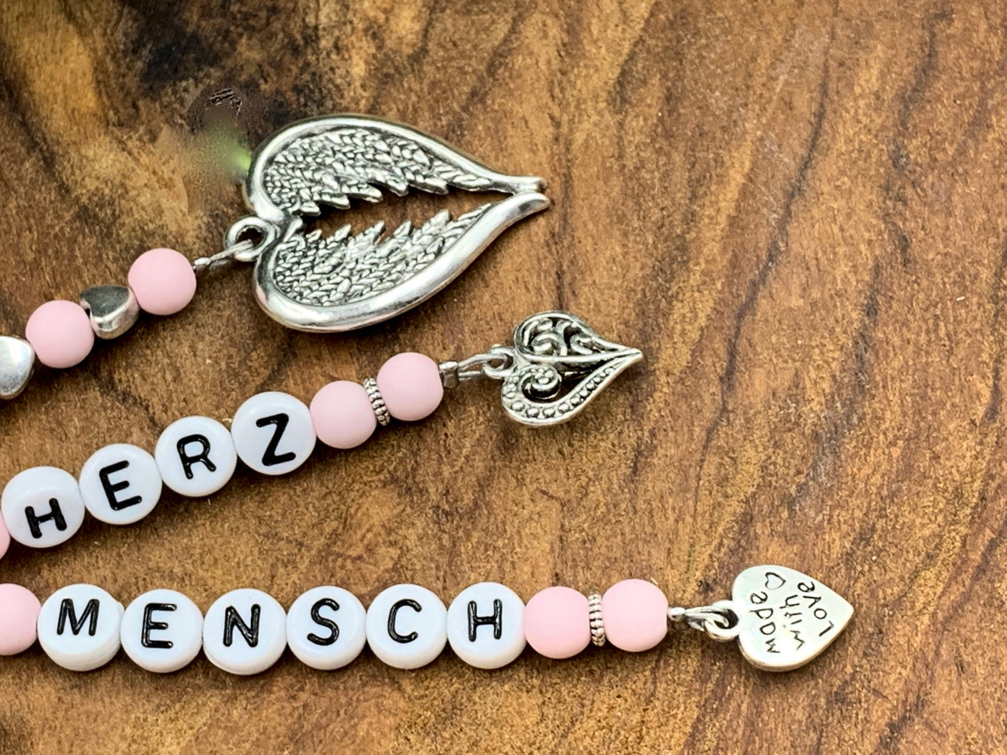 Schlüsselanhänger Herzmensch Perlen Acryl Zartrosa - Geschenk Liebe Lieblingsmensch Freundschaft - personalisierbar echte Edelsteine möglich