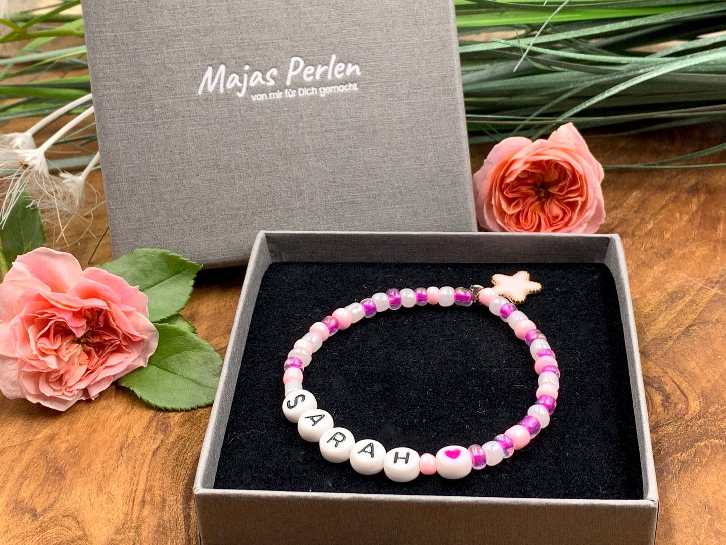 Armband Name Rocailles Glasperlen - Geschenk Kinderarmband für Junge oder Mädchen Namensarmband Lieblingsmensch - viele Farben