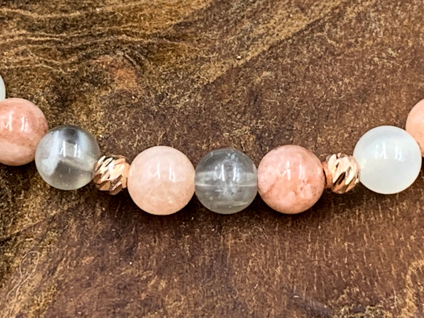 Armband Mondstein verschiedene Varianten Facettenperlen Roségold plated - spirituelles Damenarmband Weiblichkeit Selbstliebe Romantik Liebe