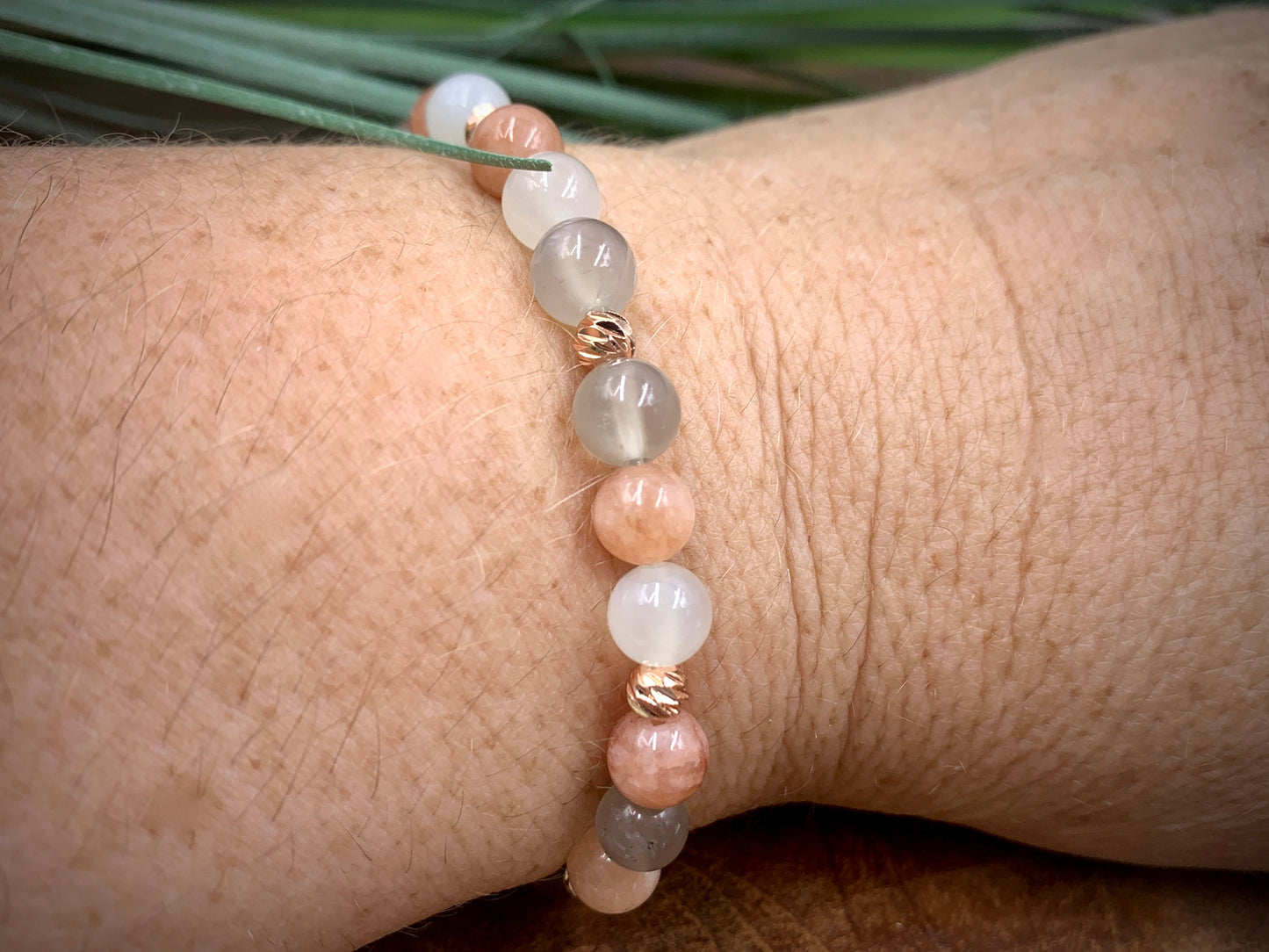 Armband Mondstein verschiedene Varianten Facettenperlen Roségold plated - spirituelles Damenarmband Weiblichkeit Selbstliebe Romantik Liebe