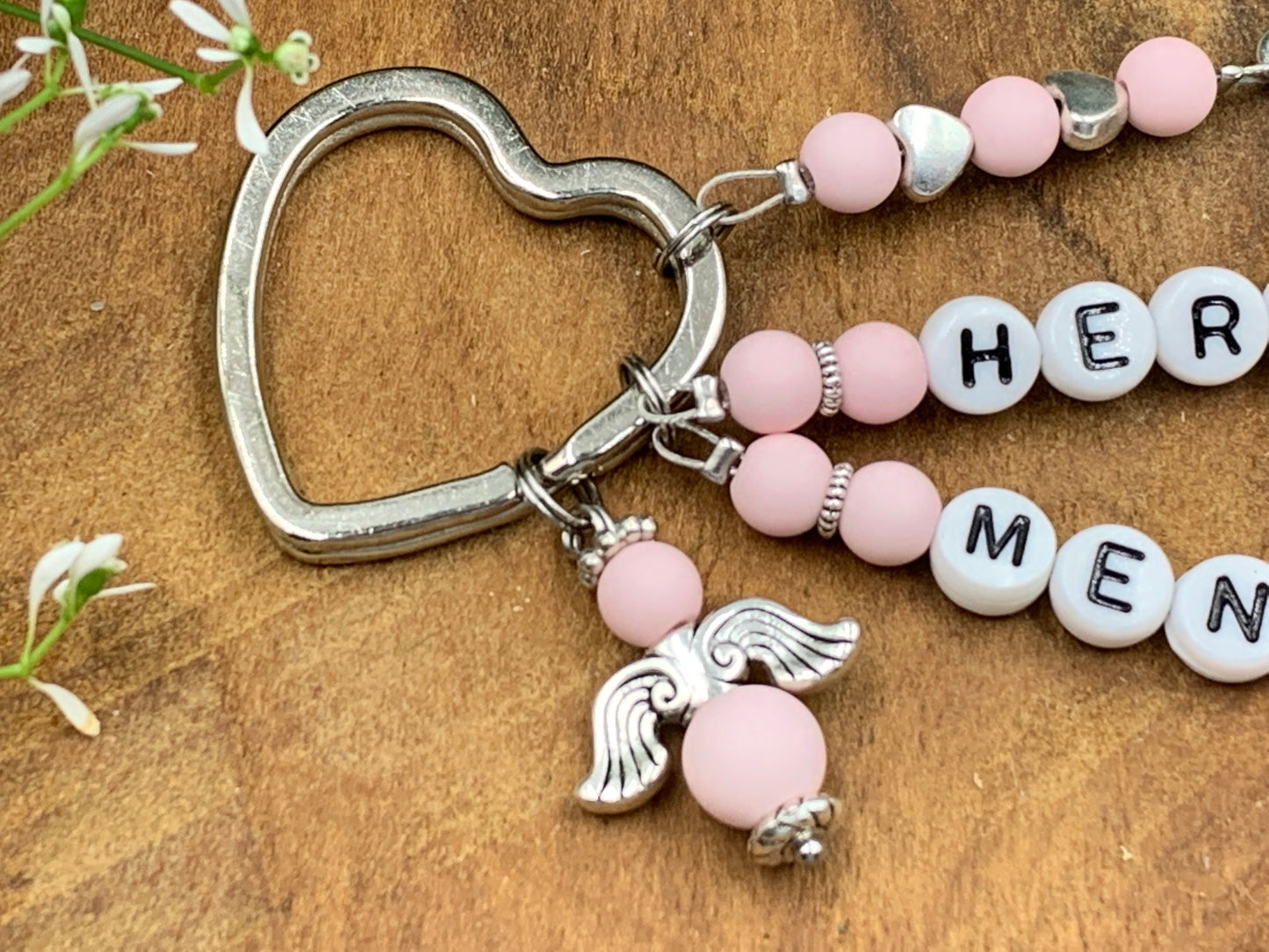 Schlüsselanhänger Herzmensch Perlen Acryl Zartrosa - Geschenk Liebe Lieblingsmensch Freundschaft - personalisierbar echte Edelsteine möglich
