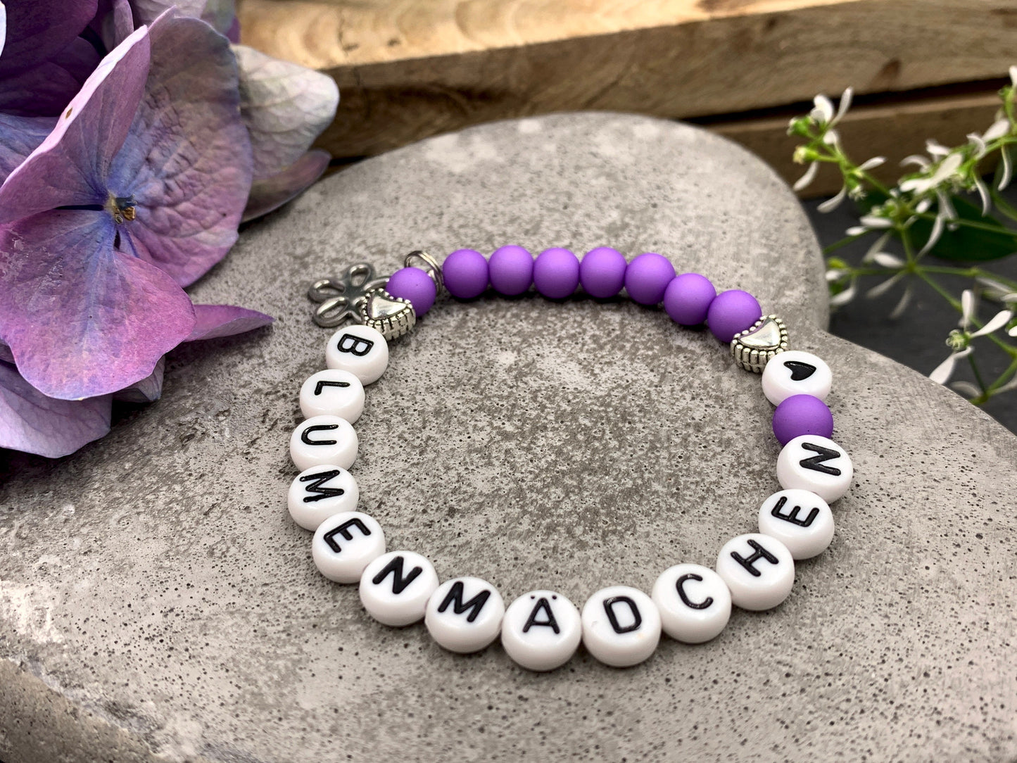Armband Blumenmädchen Flieder - Acrylperlen 6 mm - Geschenk Blumenkind Blumenjunge - Kinder und Hochzeit- Wunschfarbe - personalisierbar