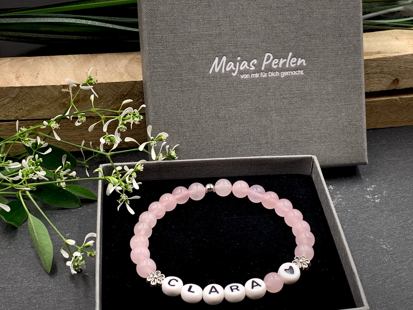 Armband Rosenquarz Clara- Perlenarmband Buchstaben – Geschenk Mama Liebe Mädchen Freundschaft - personalisierbar - diverse Edelsteine