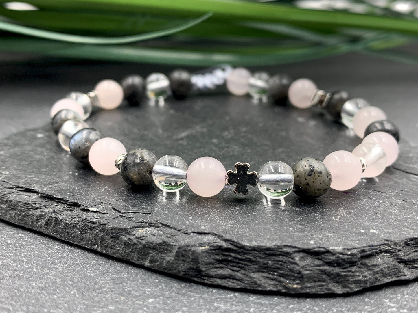 Armband Bergkristall Rosenquarz Labradorit Glücksklee - Schmuck Wohlbefinden positive Energie Optimismus - Geschenk Lieblingsmensch Freundin