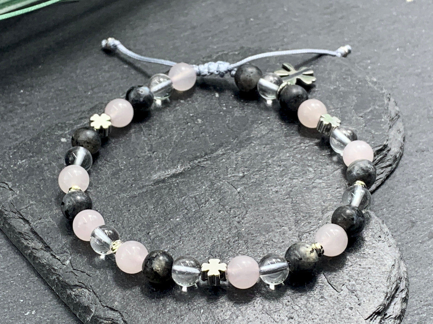 Armband Bergkristall Rosenquarz Labradorit Glücksklee - Schmuck Wohlbefinden positive Energie Optimismus - Geschenk Lieblingsmensch Freundin