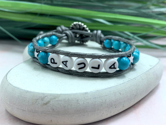 Bohoarmband Paula Türkise und Leder - Armband gewickelt mit Name - Geschenk Mädchen Perlenarmband Kinder - Wunschedelstein