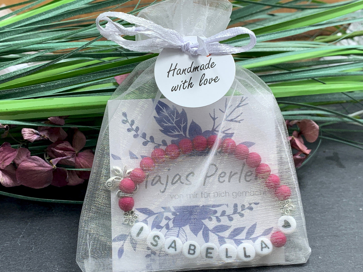 Armband mit Namen Isabella Beere Acryl 6 mm - Namensarmband Geschenk Mädchen Kinderarmband - viele Farben - anpassbar
