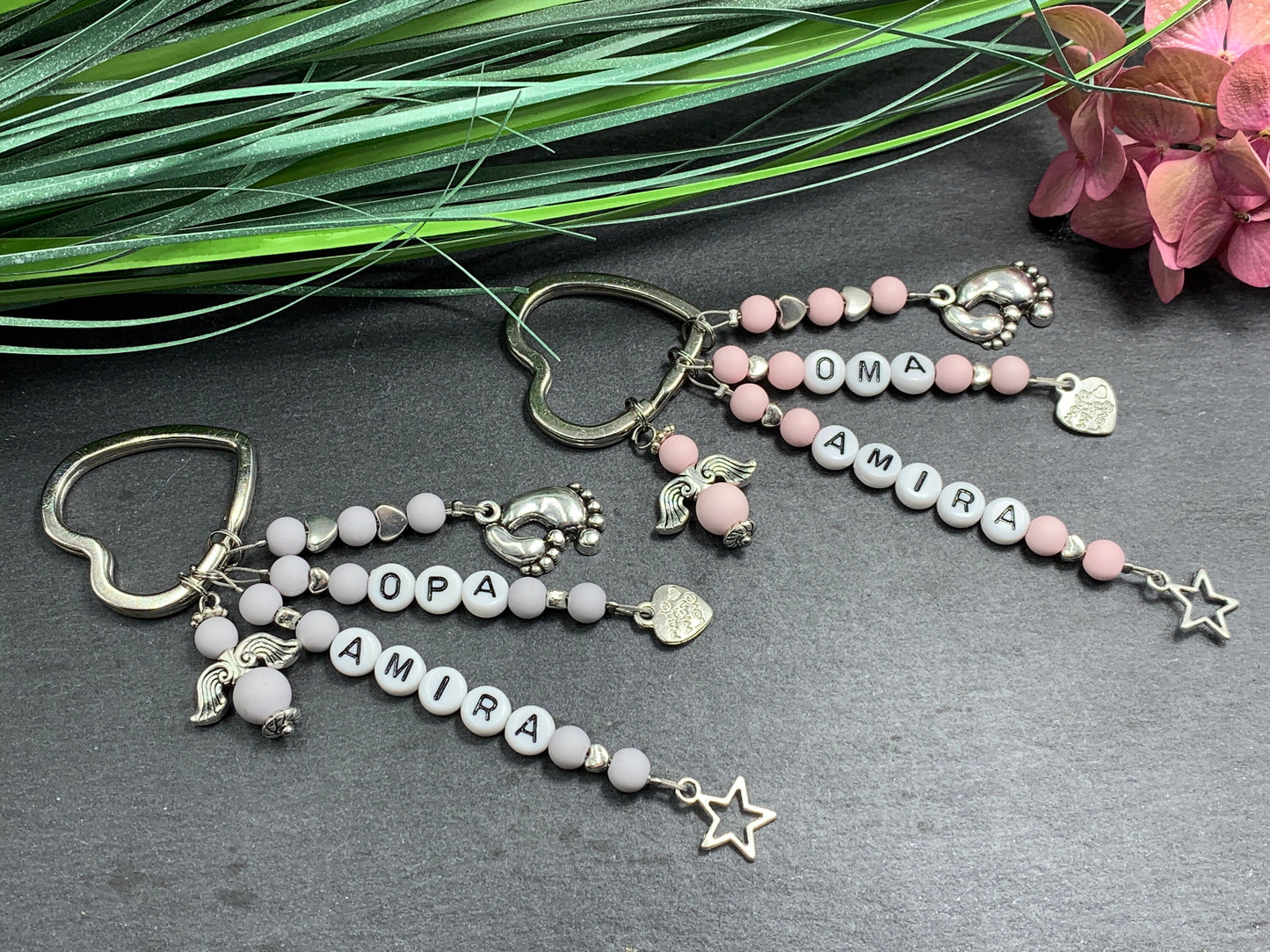 Schlüsselanhänger Oma Name Perlen Acryl Rosa - Geschenk Mutter Großmutter Geburt Liebe - personalisierbar - echte Edelsteine möglich