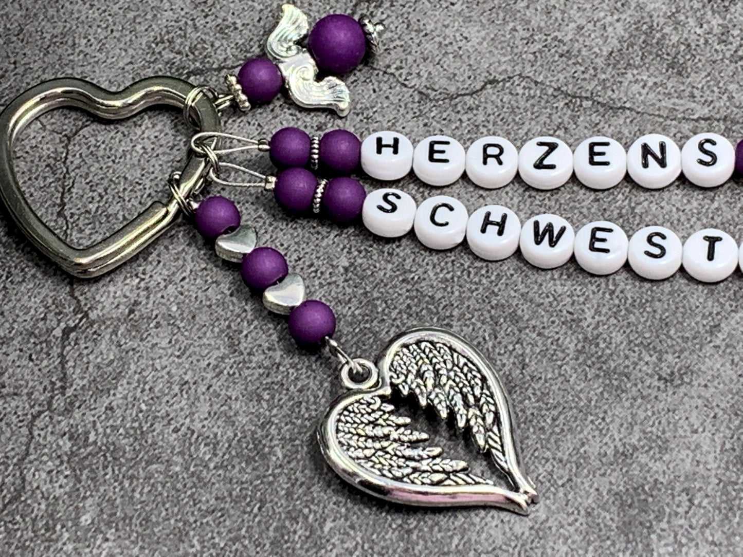 Schlüsselanhänger Herzensschwester - Perlen Acryl Purple - Geschenk Lieblingsmensch beste Freundin - personalisierbar - Edelsteine möglich