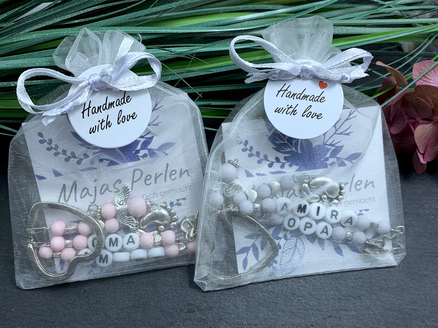 Schlüsselanhänger Oma Name Perlen Acryl Rosa - Geschenk Mutter Großmutter Geburt Liebe - personalisierbar - echte Edelsteine möglich