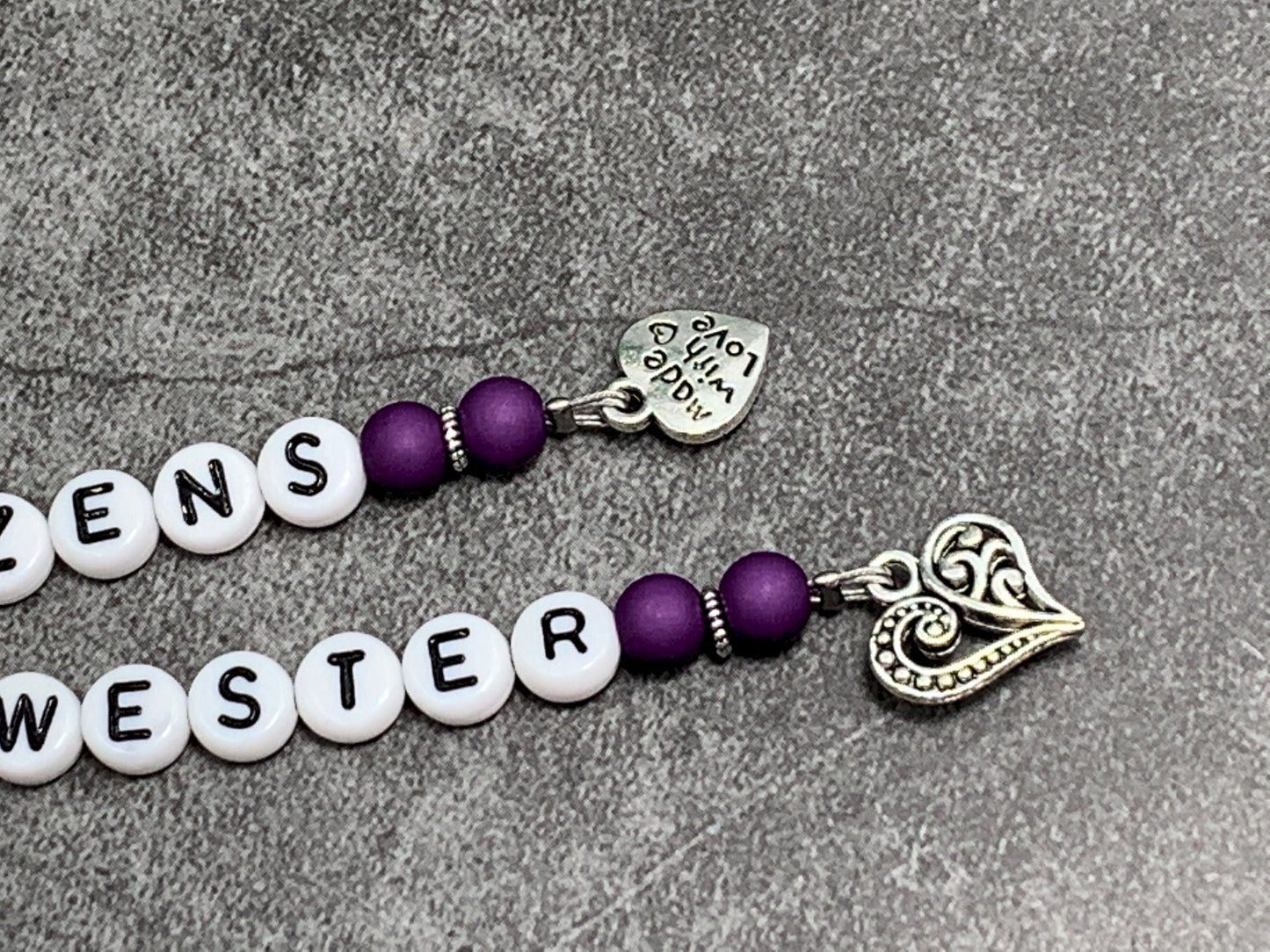 Schlüsselanhänger Herzensschwester - Perlen Acryl Purple - Geschenk Lieblingsmensch beste Freundin - personalisierbar - Edelsteine möglich