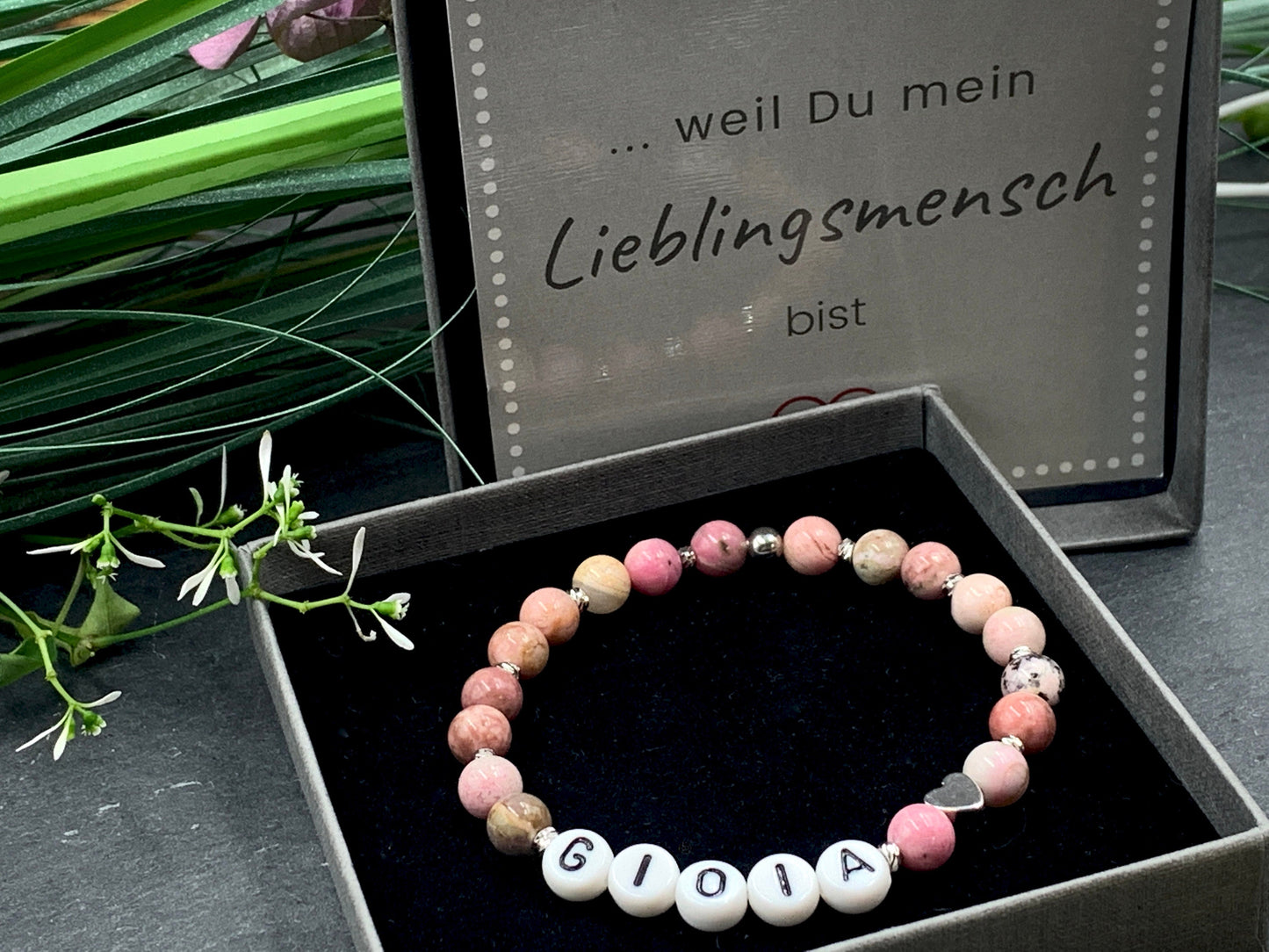 Perlenarmband Initialen Rhodonit echte Naturperlen - Herz Platiniert - Namensarmband Geschenk Liebe Mama Lieblingsmensch - personalisierbar