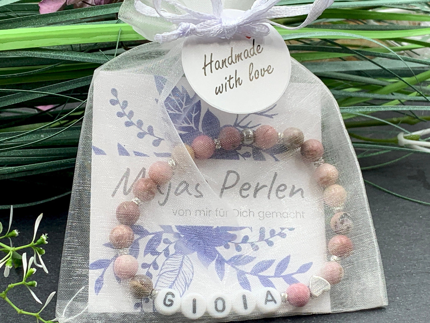 Perlenarmband Initialen Rhodonit echte Naturperlen - Herz Platiniert - Namensarmband Geschenk Liebe Mama Lieblingsmensch - personalisierbar
