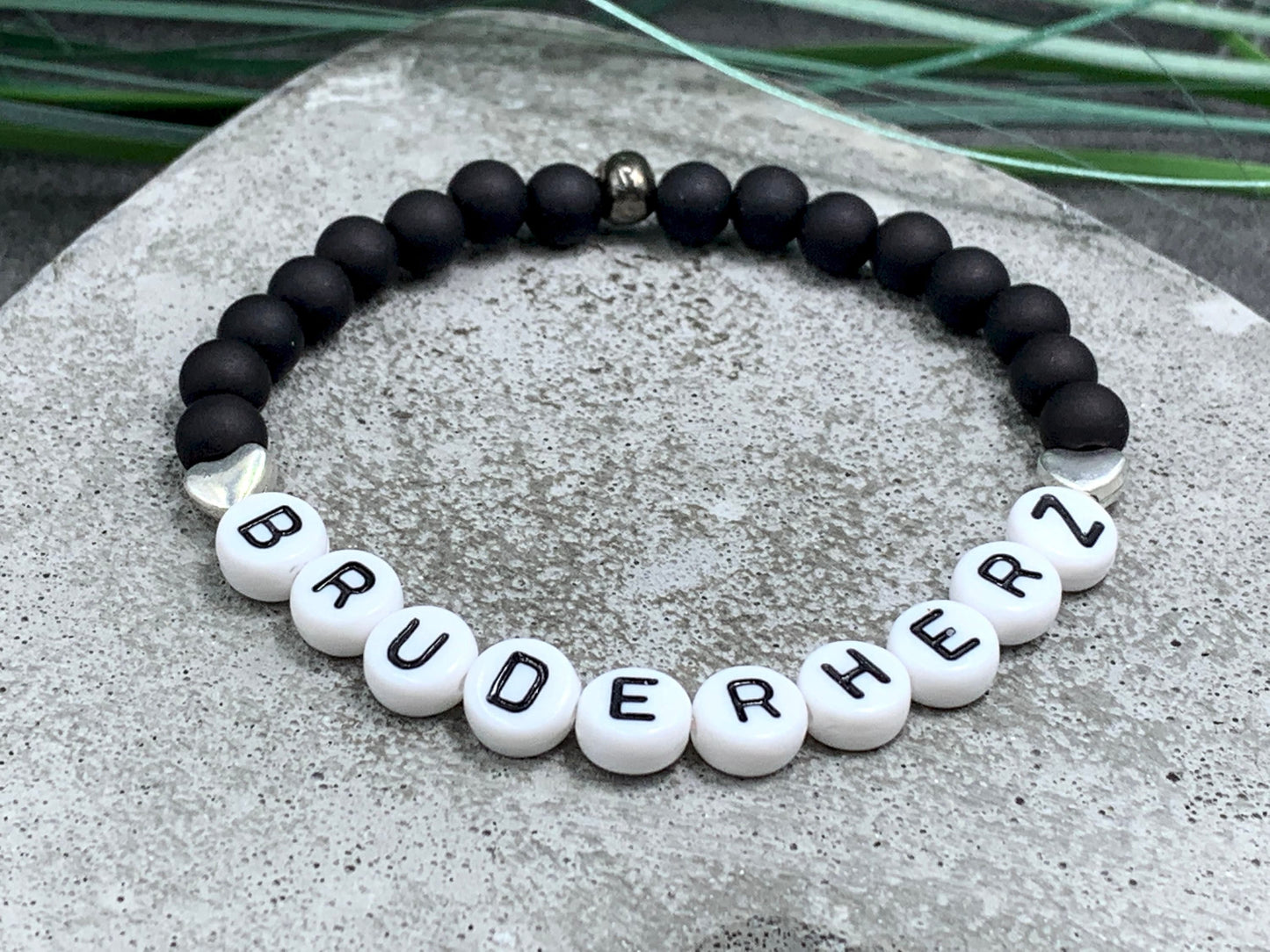 Armband Bruderherz Oliv Acryl mit Herz - Perlenarmband Schwesterherz Geschenk Großer Bruder Kleiner Bruder - viele Farben - personalisierbar