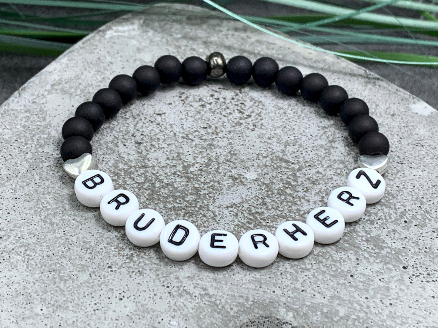 Perlenarmband Bruderherz Acryl Herz - Geschenk für Geschwister kleiner Bruder große Schwester KInderarmband - viele Farben personalisierbar