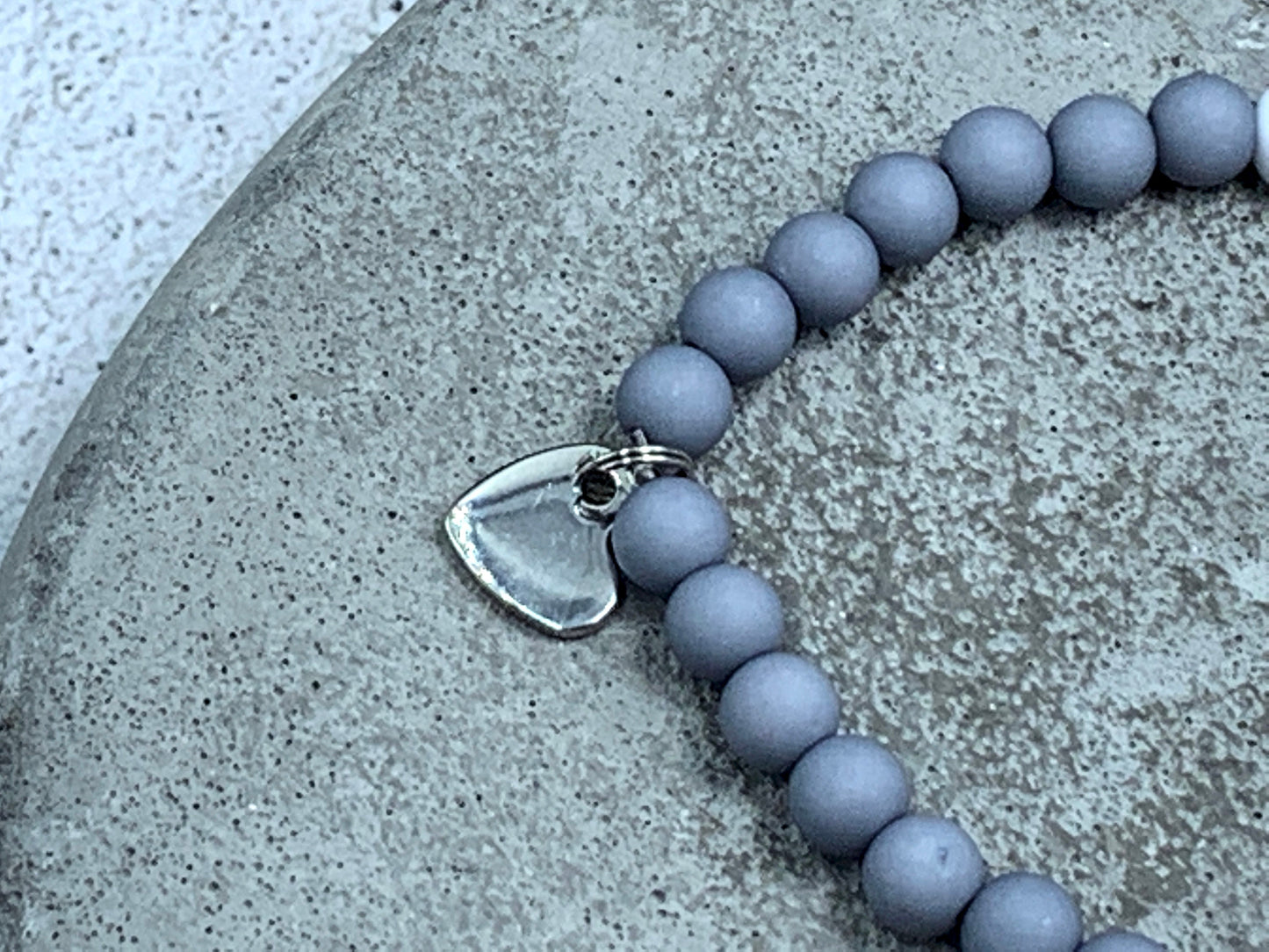 Armband Brautmama Grau Perlen Acryl 6 mm - Geschenk Brautmutter JGA Team Braut Andenken an Hochzeit - viele Farben