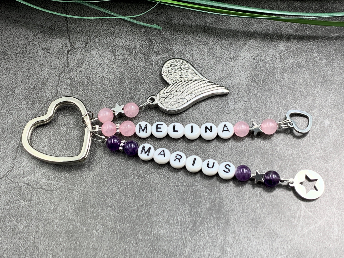 Schlüsselanhänger Name Kinder Amethyst und Rosenquarz bis 5 Namen - Geschenk Mama Liebe Lieblingsmensch Geburtstag - Edelsteine wählbar