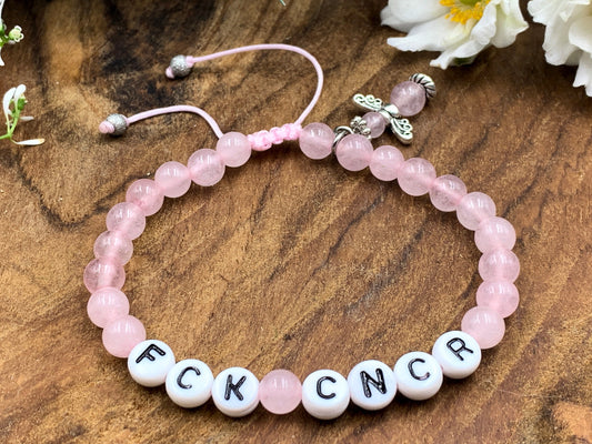 Armband Fuck Cancer Rosenquarz Makramee - Perlenarmband Armband Aufmunterung Genesung Brustkrebs Diagnose - Wunschedelstein