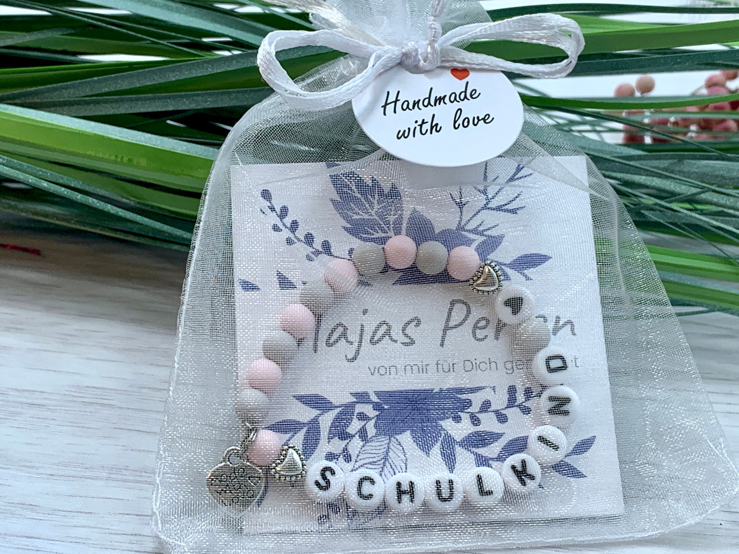 Armband Schulkind Mädchen Hellgrau Rosa Acryl - Geschenk Einschulung erster Schultag Glücksbringer Perlenarmband Mädchen - Wunschfarben