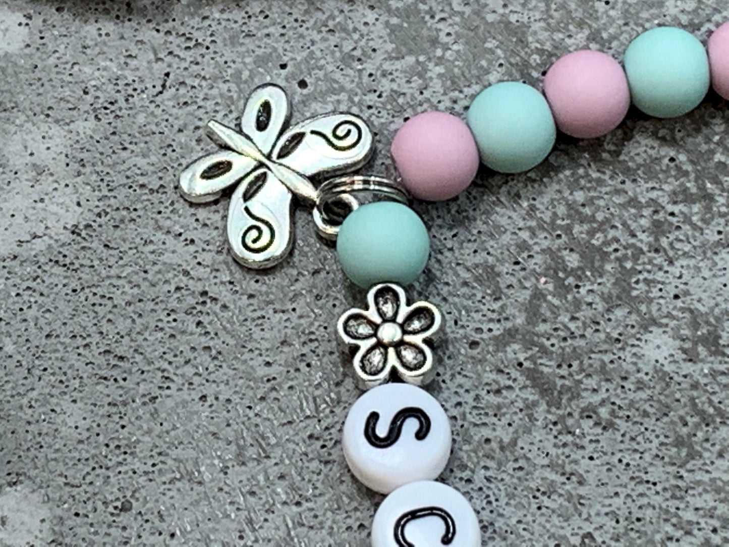 Armband Schulkind Türkis Fliederrosa Acryl - Geschenk Einschulung erster Schultag Geschenk Mädchen - viele Farben - personalisierbar