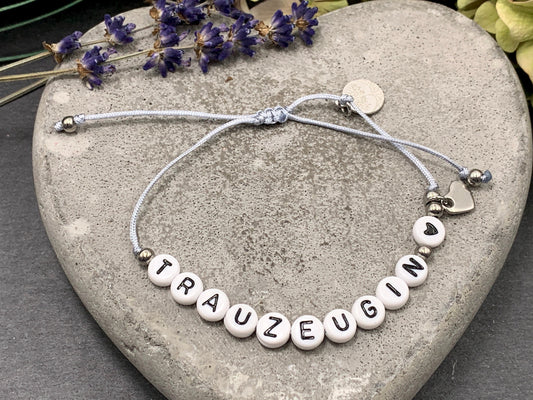 Armband Makramee Trauzeugin Silbergrau Perlen Edelstahl - Größe einstellbar - Geschenk JGA Andenken Hochzeit Brautjungfer - viele Farben