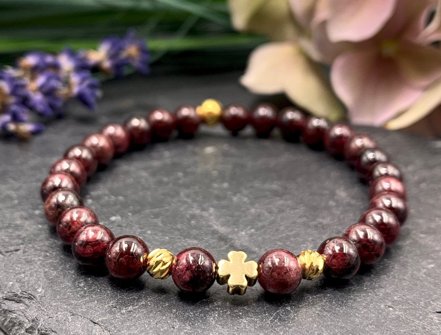 Perlenarmband Granat Herz Vergoldet - Armband Naturstein echt - Geschenk Lieblingsmensch Freundin - diverse Edelsteine - personalisierbar