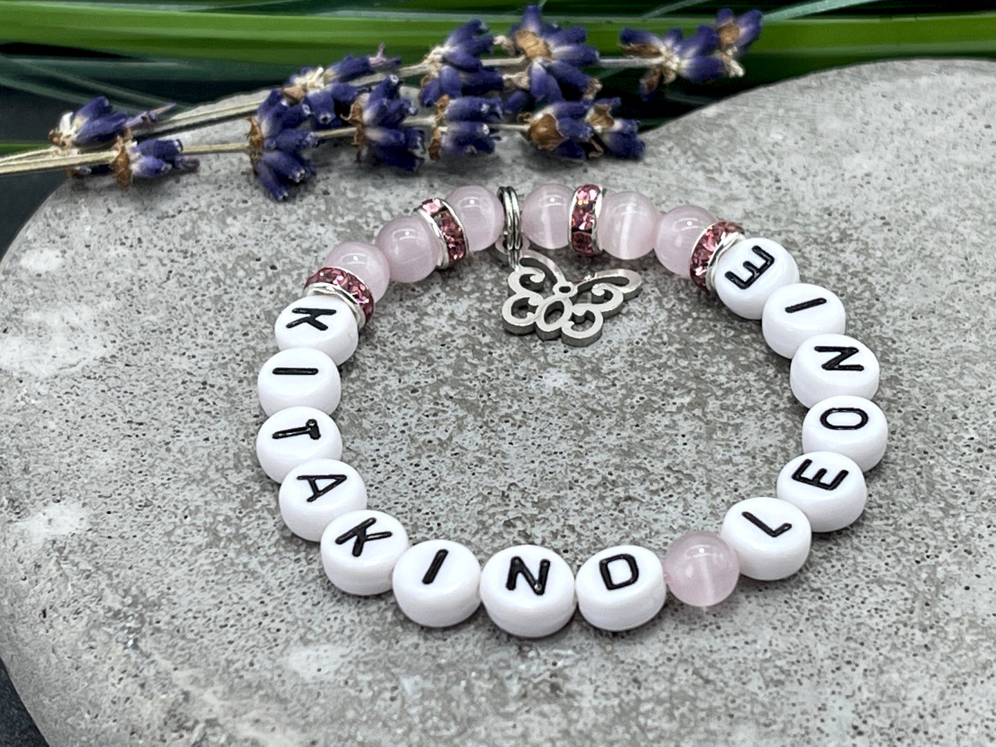 Perlenarmband Kitakind - Cateyeperlen Strassrondelle Rosa - erster Kitatag - rosa flieder weiß - Geschenk für Kinder Mädchen - anpassbar