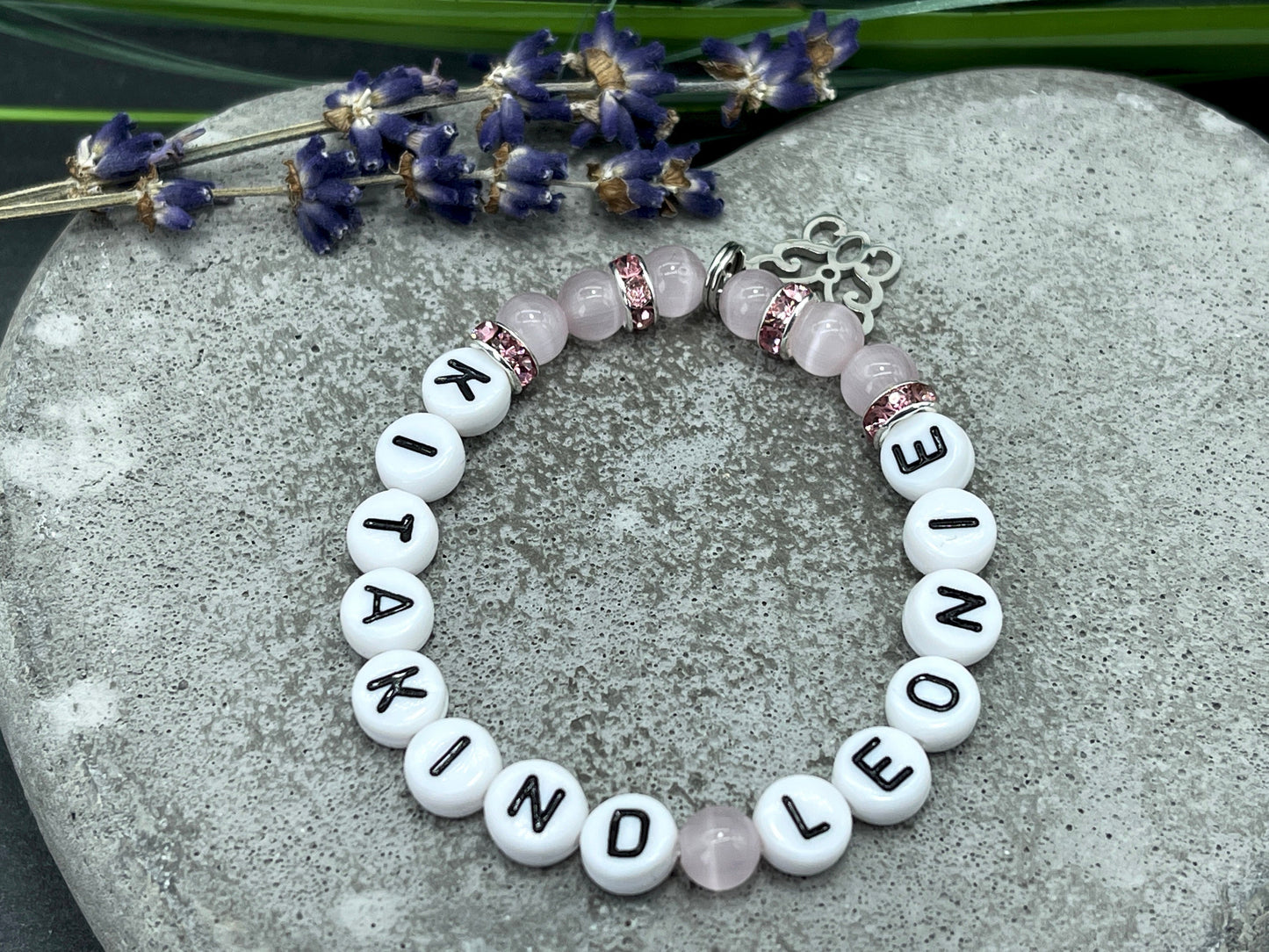 Perlenarmband Kitakind - Cateyeperlen Strassrondelle Rosa - erster Kitatag - rosa flieder weiß - Geschenk für Kinder Mädchen - anpassbar