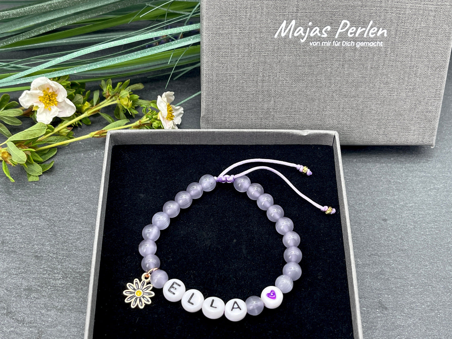 Armband mit Namen Ella Cateyeperlen Flieder Makramee - Geschenk Mädchen - Namensarmband viele Farben personalisierbar KInderarmband Baby