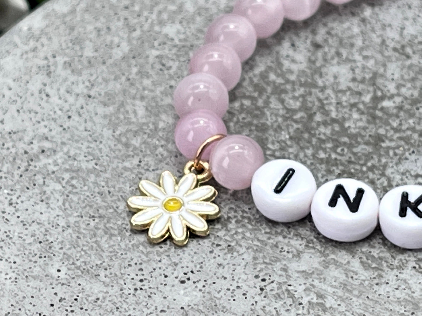 Armband Inka Cateyeperlen Rosa Makramee Geschenk Mädchen - Namensarmband viele Farben personalisierbar KInderarmband Babyarmband zur Geburt