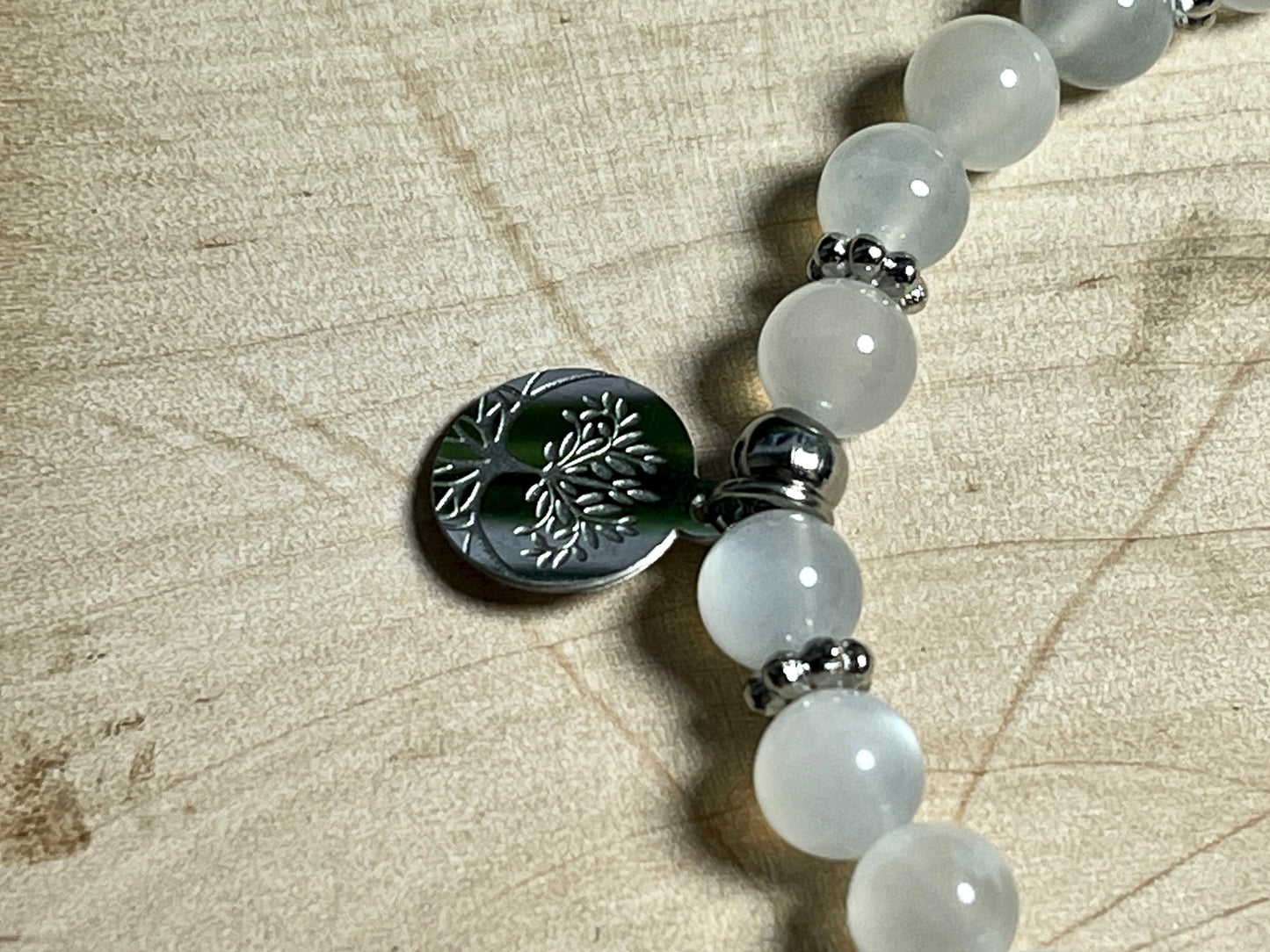 Armband Mondstein mit Lebensbaum - Daisyperle echt Platiniert - Geburtsstein Juni - Perlen 6 mm - Apatit Turmalin Bergkristall Amazonit uvm.