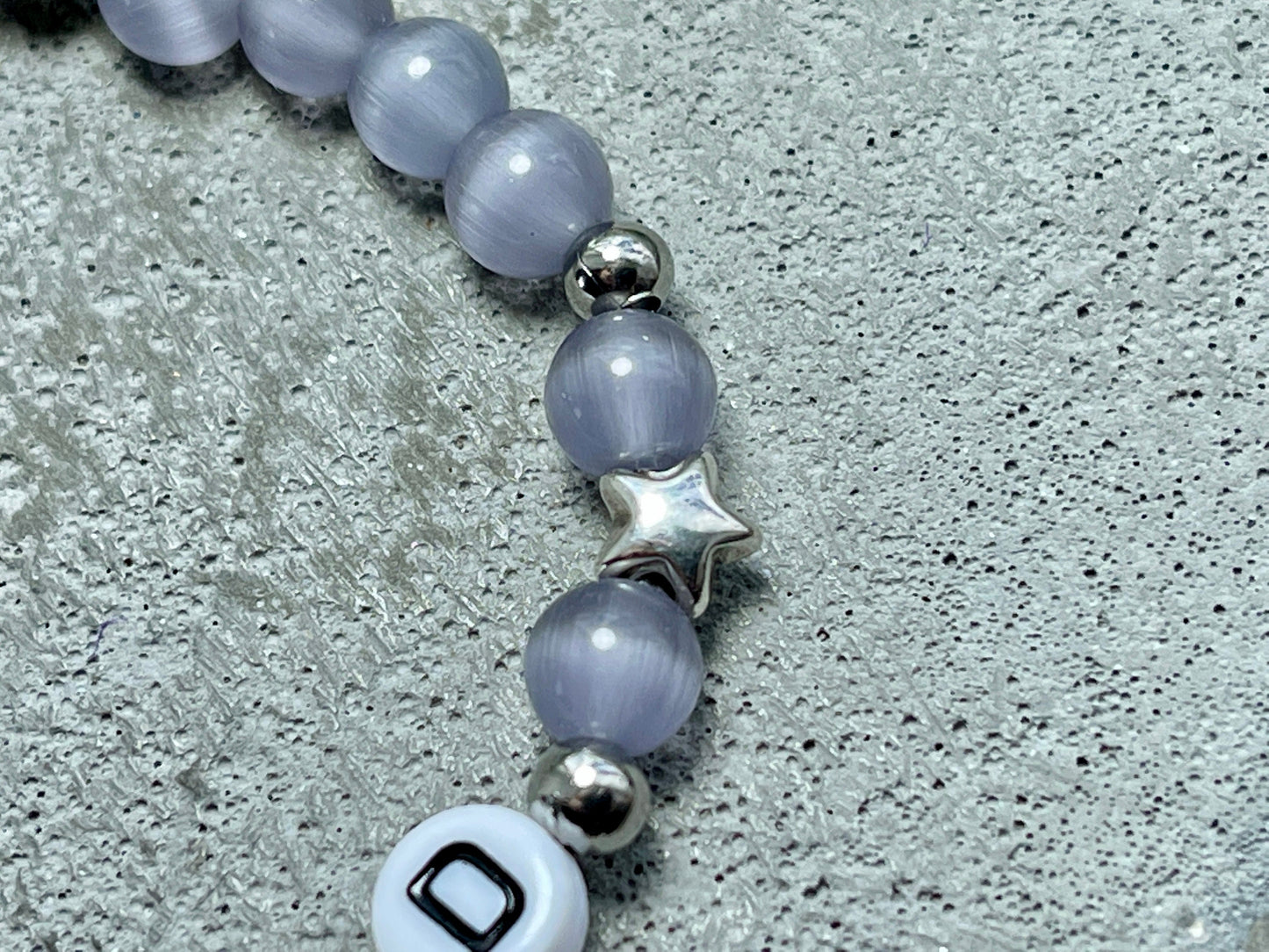 Perlenarmband Blumenkind- Cateyeperlen Flieder und Edelstahl - Farbe wählbar - Geschenk Blumenmädchen Kerzenkind Team Braut - viele Farben