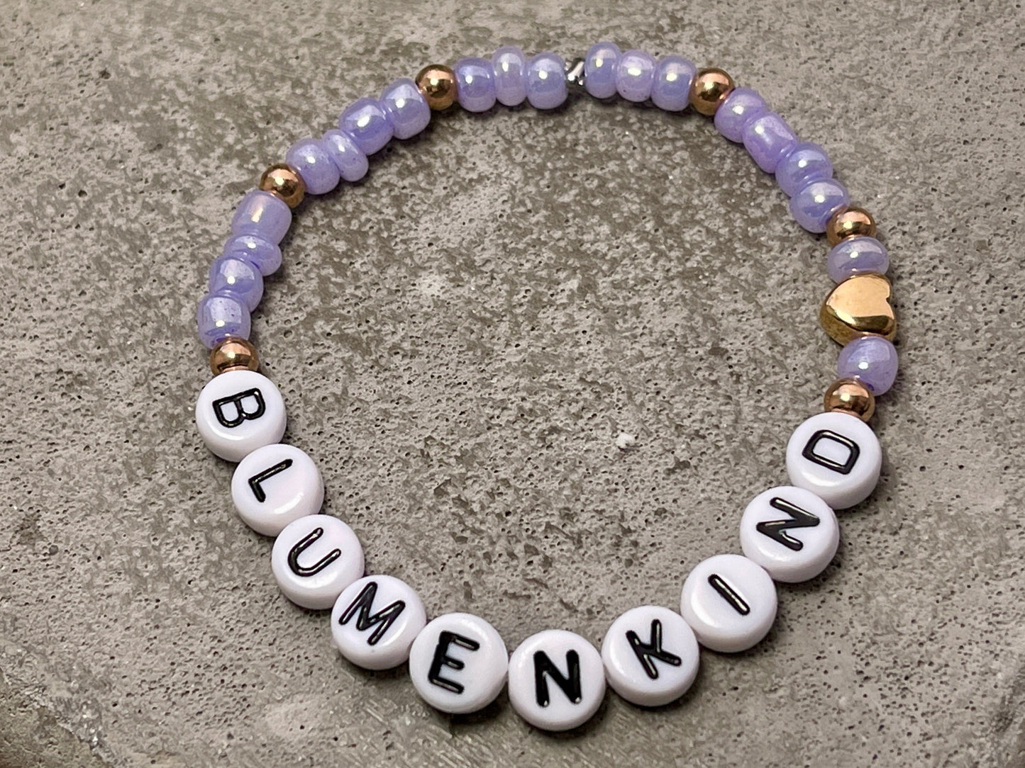 Armband Blumenkind Rocailles Flieder Edelstahl Roségold - Farben lila pink weiß - Geschenk Blumenmädchen Kerzenkind - personalisierbar