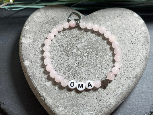 Perlenarmband Rosenquarz Oma - Geschenk Mama Geburt Liebe Andenken Lieblingsmensch Taufe - Wunschedelstein personalisierbar