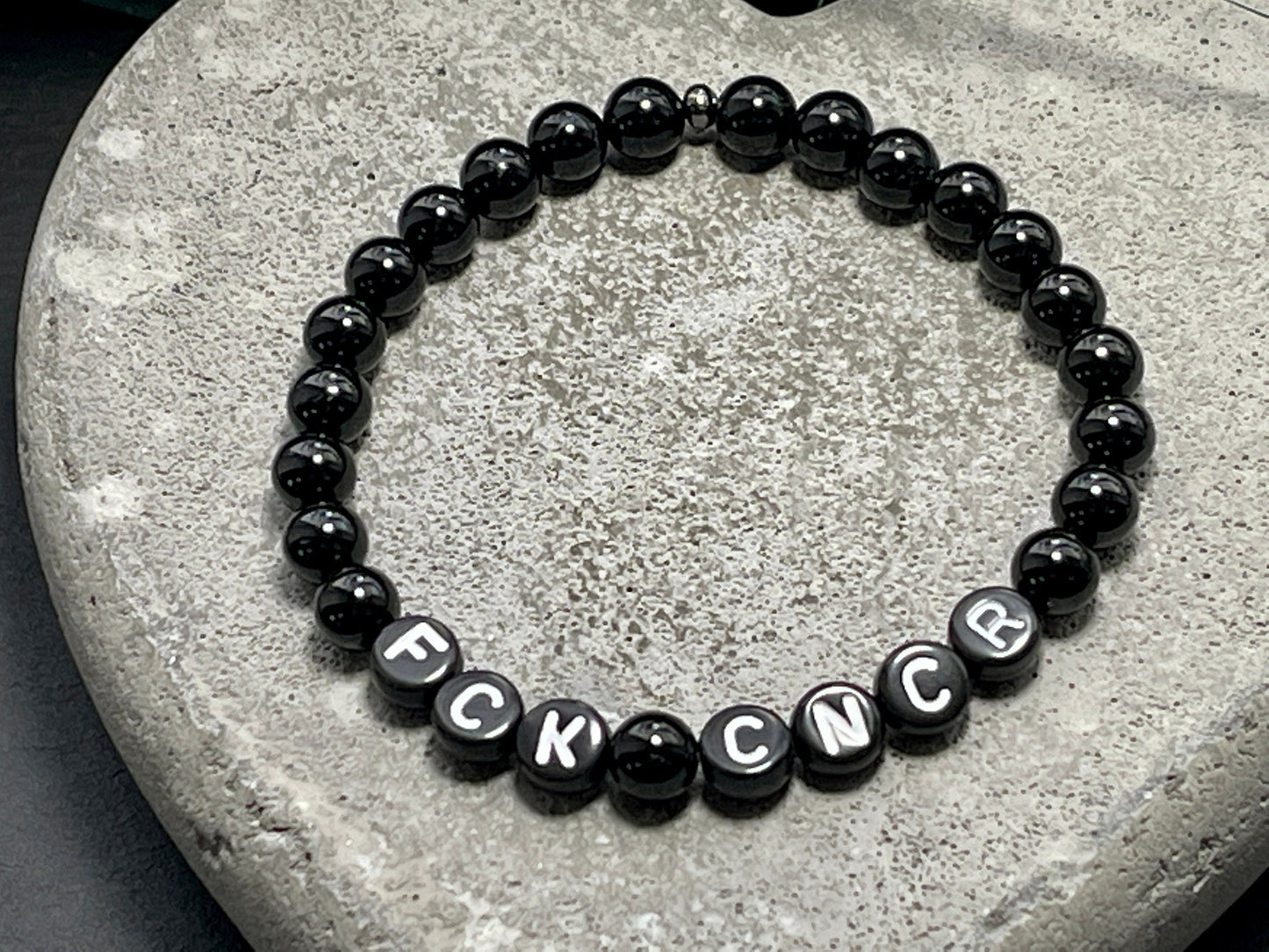 Armband Fuck Cancer Turmalin - Geschenk Aufmunterung Genesung Schutzstein Perlenarmband - Brustkrebs Kraft Stärke Schutz - personalisierbar