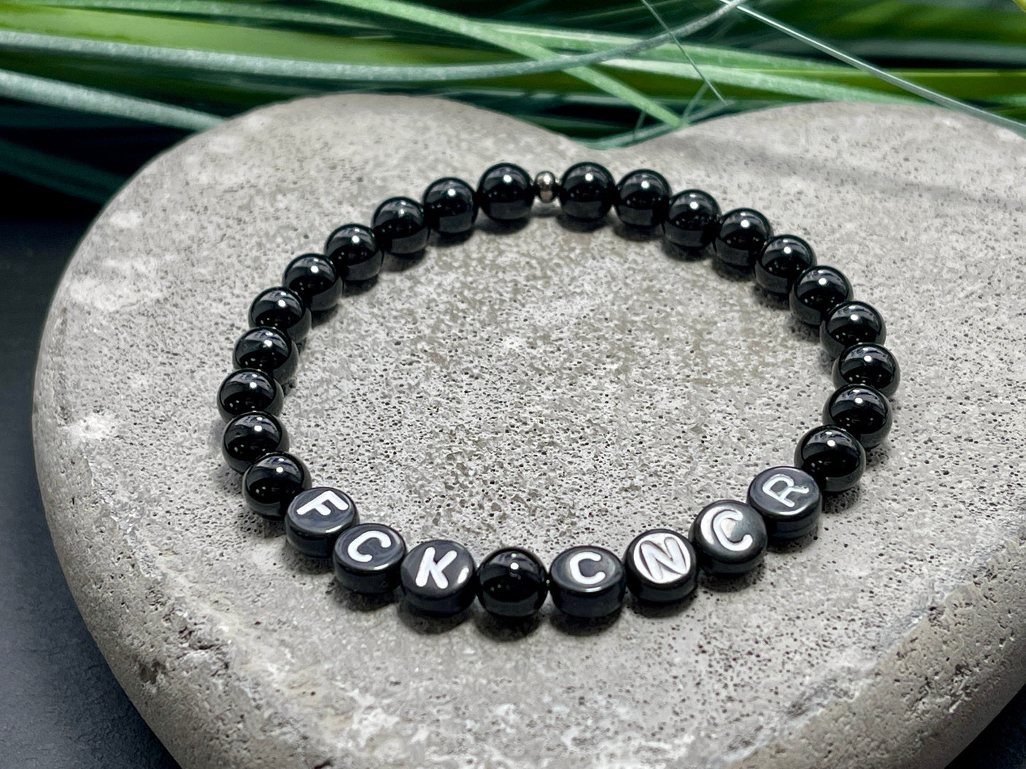 Armband Fuck Cancer Turmalin - Geschenk Aufmunterung Genesung Schutzstein Perlenarmband - Brustkrebs Kraft Stärke Schutz - personalisierbar