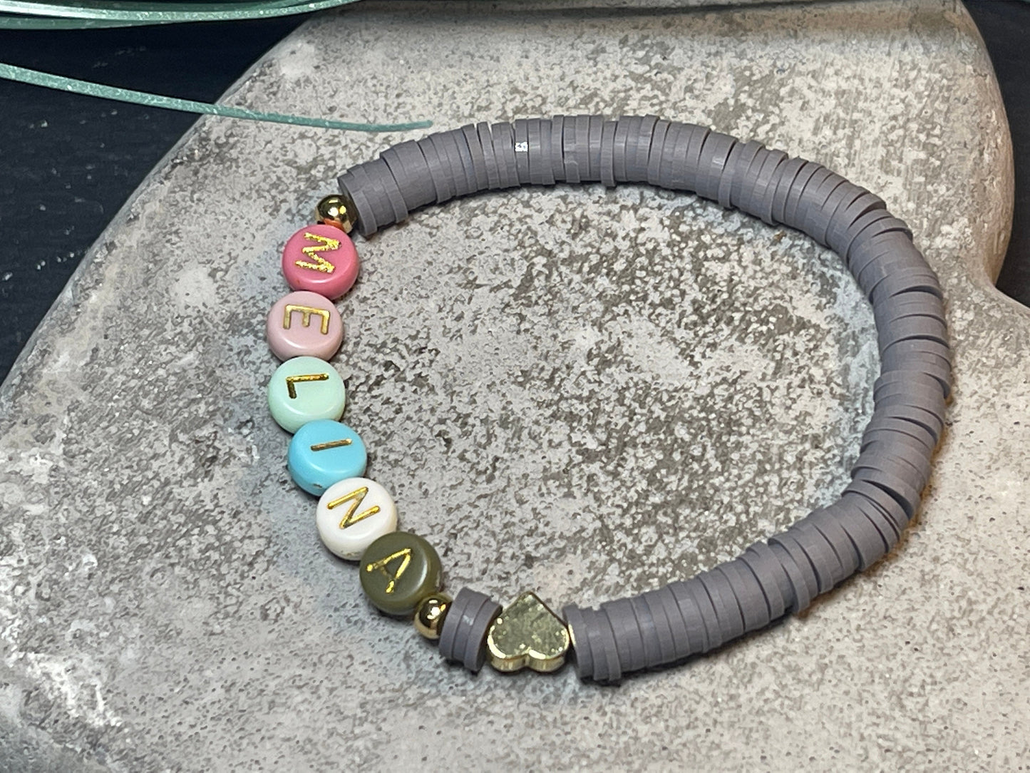 Namensarmband Katsuki grau Gold - Größe 12 cm bis 20 cm- viele Farben- Geschenk für Mädchen Junge Kind Kinderarmband Freundschaft Liebe