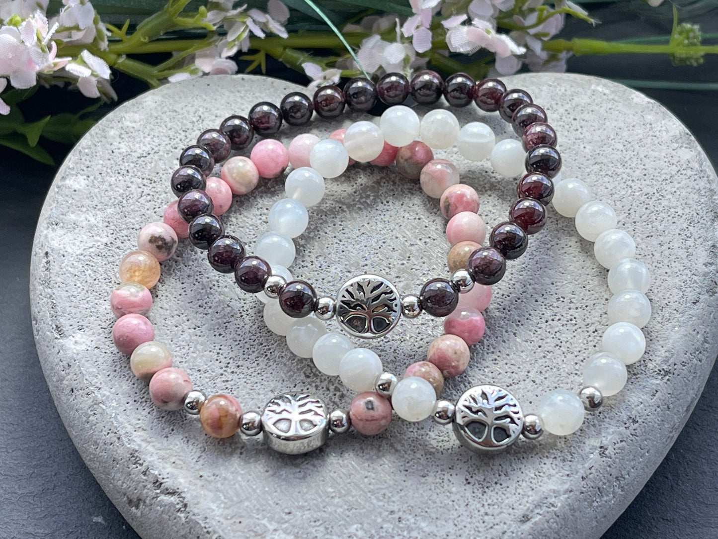 Armband Rhodonit Lebensbaum Edelstahl Silber oder Gold - Perlenarmband für Verzeihen Optimismus Begeisterung - Spiritueller Schmuck unisex