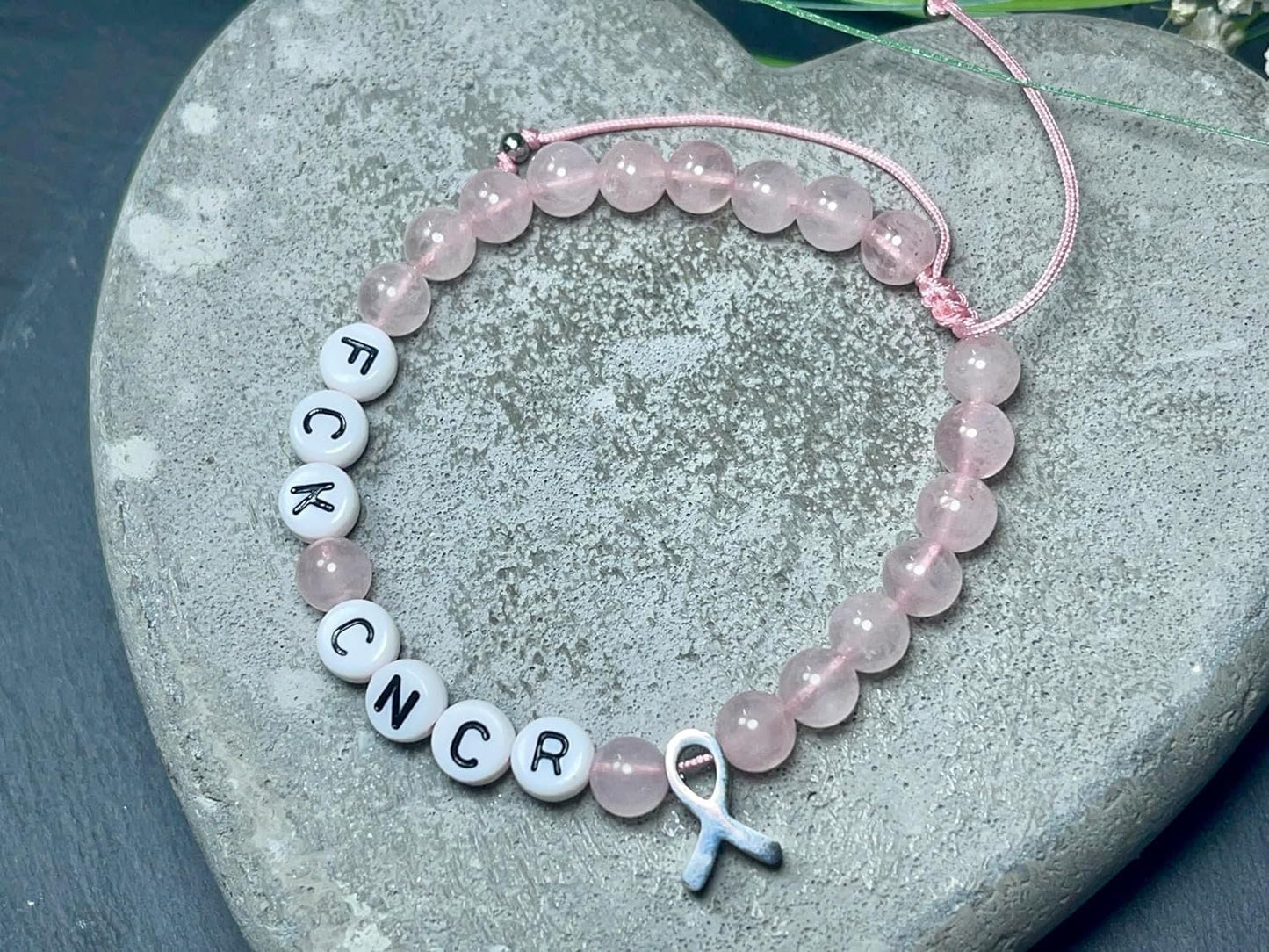 Armband Rosenquarz Fuck Cancer Makramee verstellbar Krebsschleife Brustkrebs - Geschenk Krebs Diagnose - verschiedene Natursteine