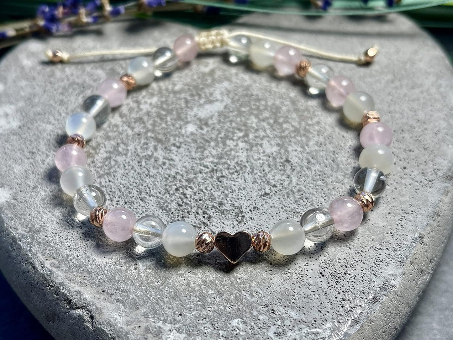 Armband Mondstein Bergkristall Rosenquarz Makramee - Facettenperlen Roségold plated - spirituelles Perlenarmband positive Energie Liebe