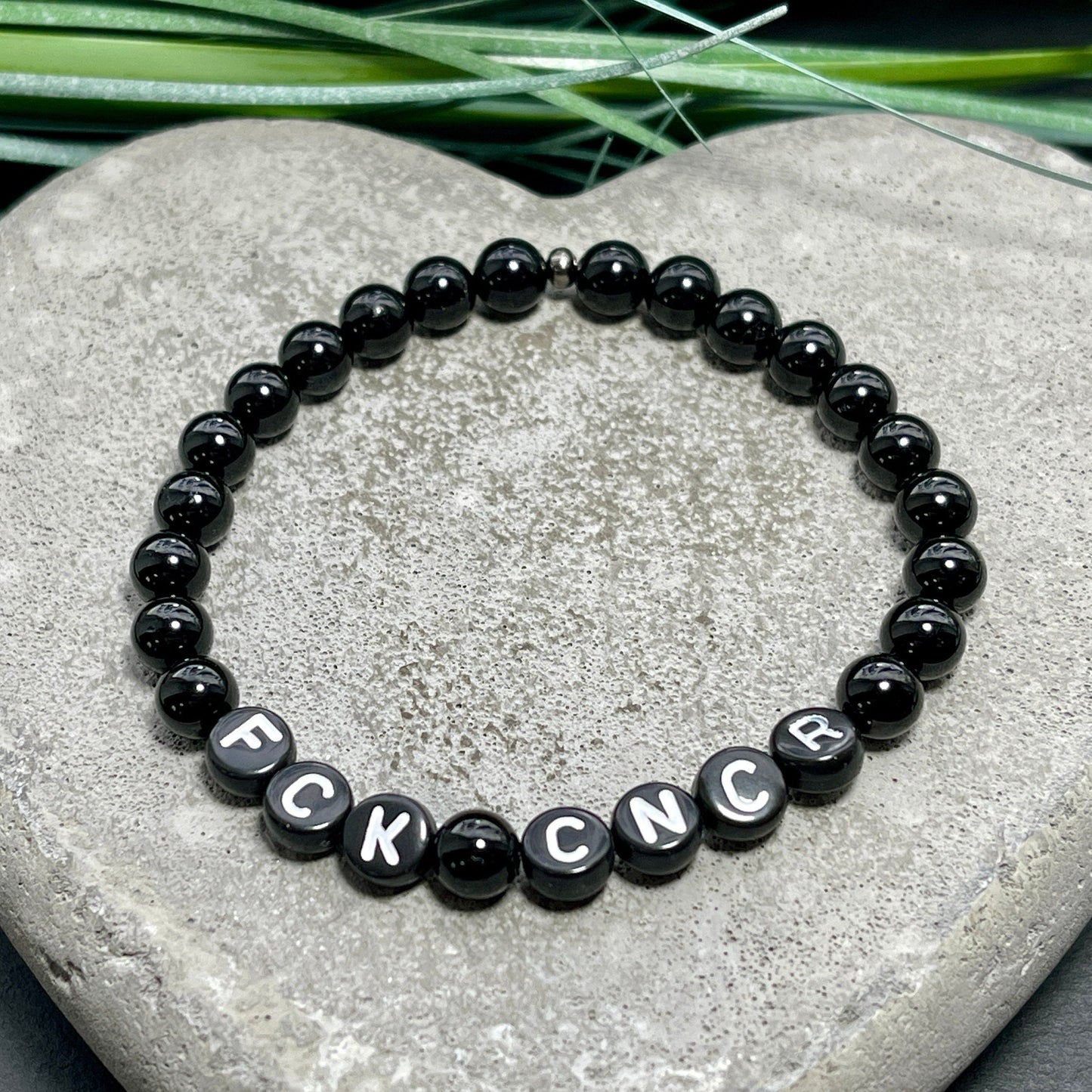 Armband Fuck Cancer Turmalin - Geschenk Aufmunterung Genesung Schutzstein Perlenarmband - Brustkrebs Kraft Stärke Schutz - personalisierbar
