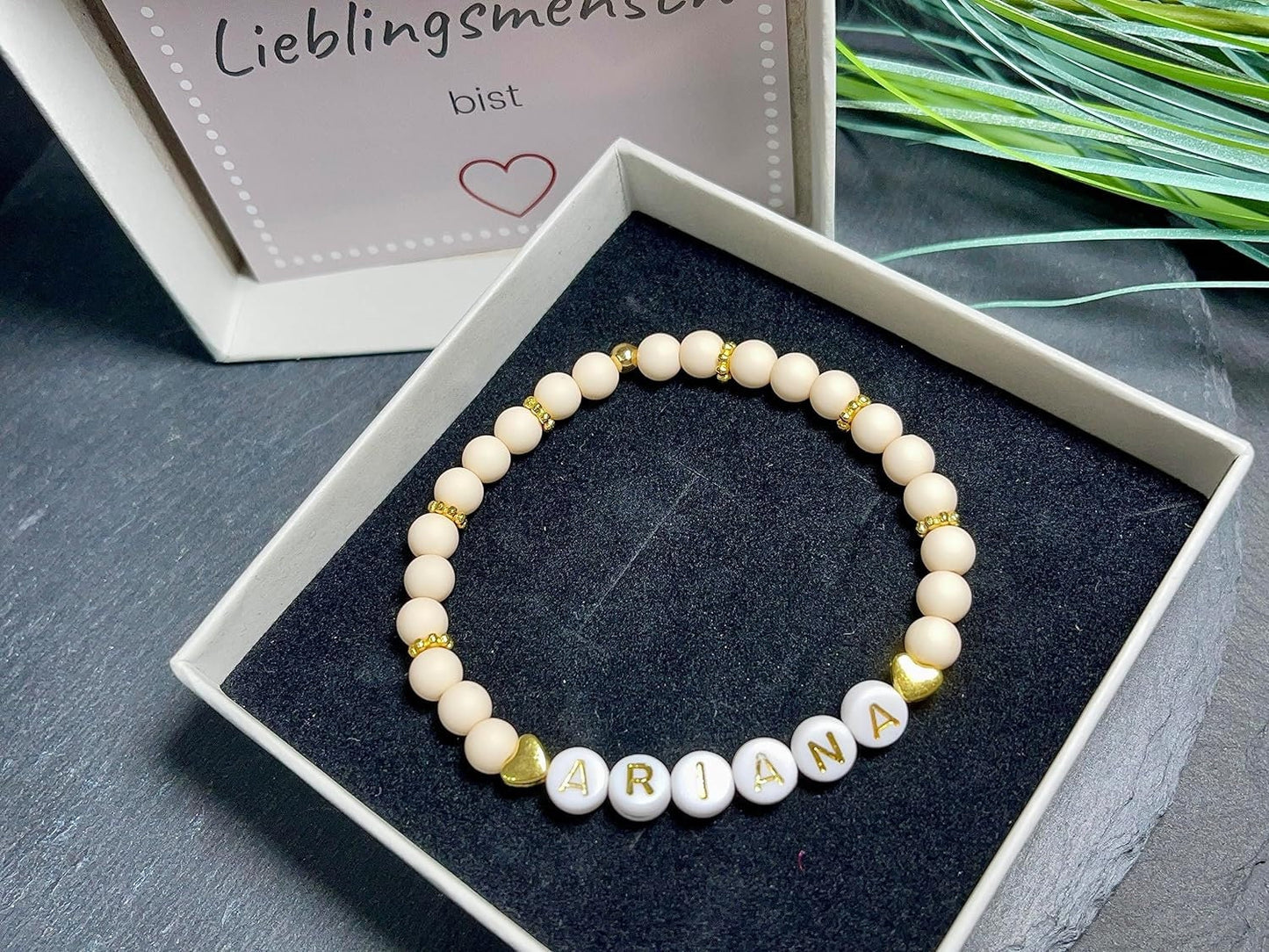 Armband mit Namen Acryl Elfenbein mit Gold - Geschenk Mama Freundschaft Kinderarmband personalisiert -  Wunschfarbe - viele Farben