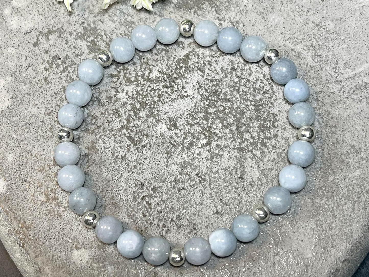 Aquamarin Armband Perlen echt 6mm mit Edelstahlperlen 4mm Silber Gold oder Roségold spirituelles Perlenarmband Selbstbewusstsein Liebe Glück
