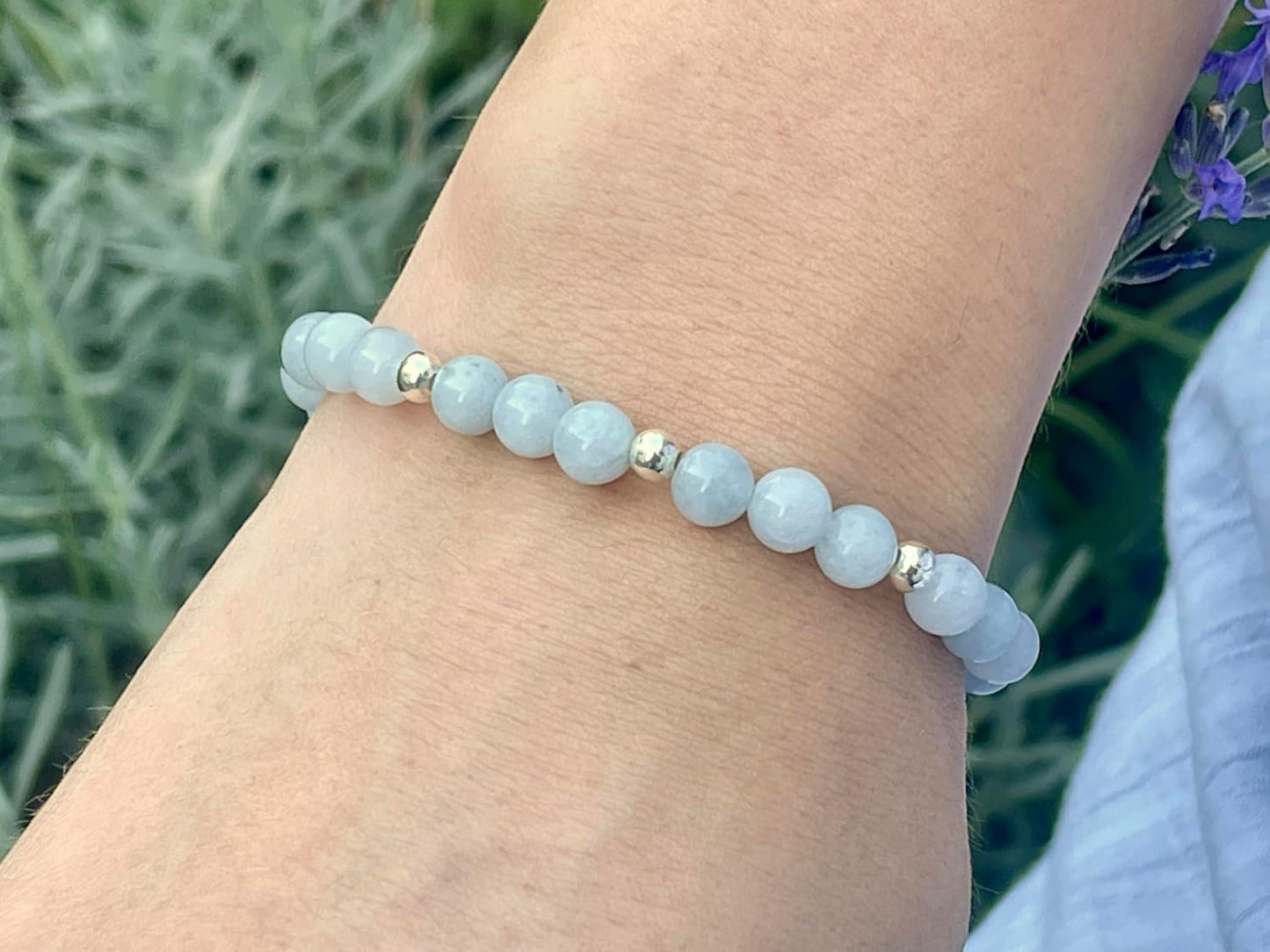 Aquamarin Armband Perlen echt 6mm mit Edelstahlperlen 4mm Silber Gold oder Roségold spirituelles Perlenarmband Selbstbewusstsein Liebe Glück